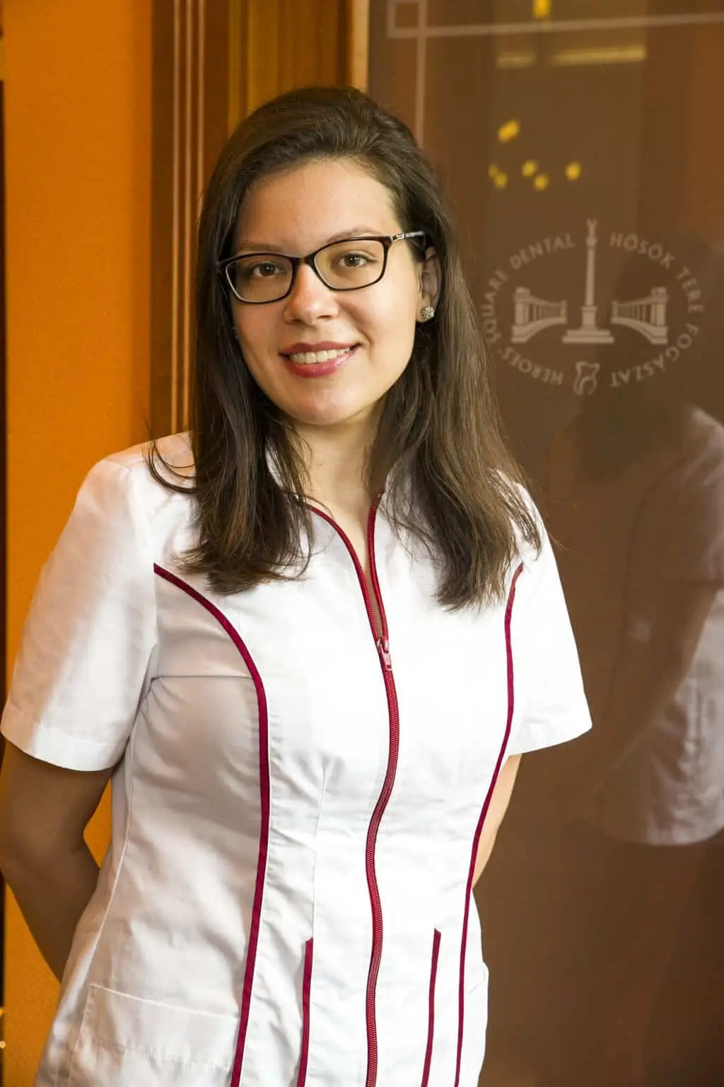 Dr. Szeszták Fruzsina - fogszakorvos