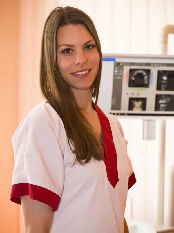 Retlaki_Reka-hs-dental-hosok-tere-fogaszat-digitalis-fogaszati-centrum-fogorvosi-rendelo-budapest-dental-munkatarsak